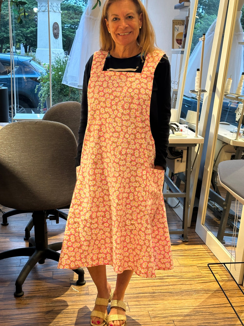 INTERMEDIATE CLASS 102 • CROSSBACK APRON • OCTOBER - NOVEMBER