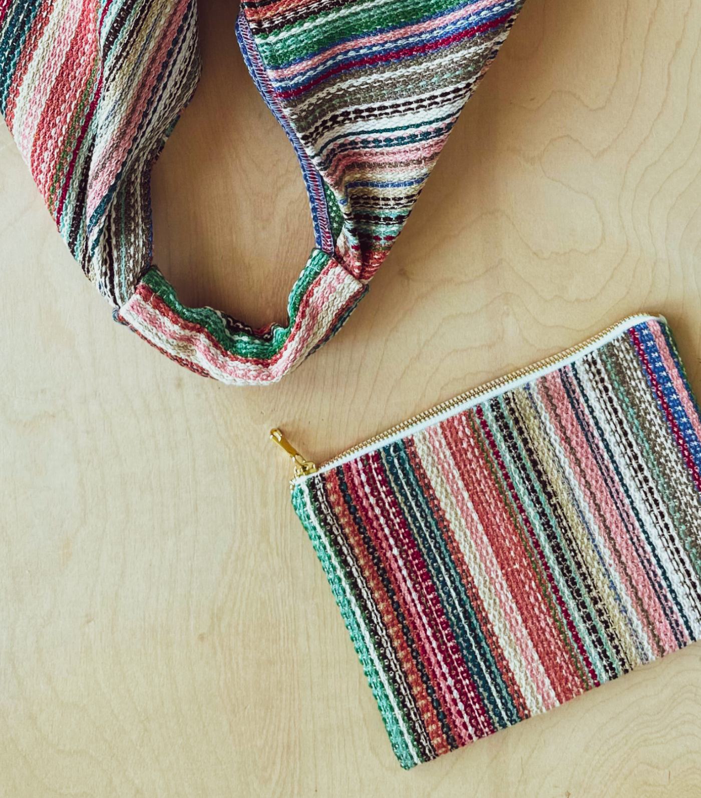 Multi-Stripe Zipper Pouch – Vecina